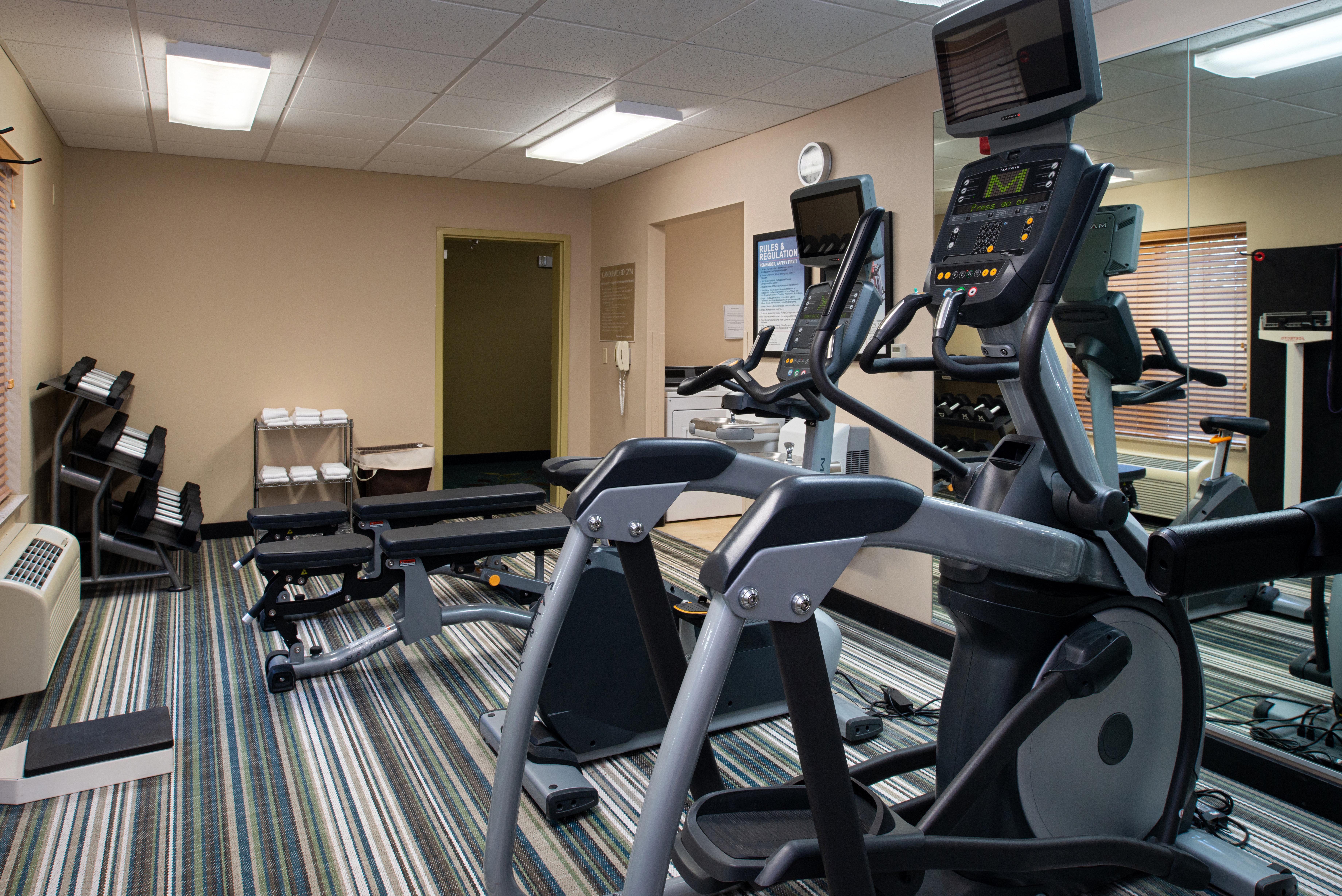 Candlewood Suites Olathe By Ihg Exterior photo