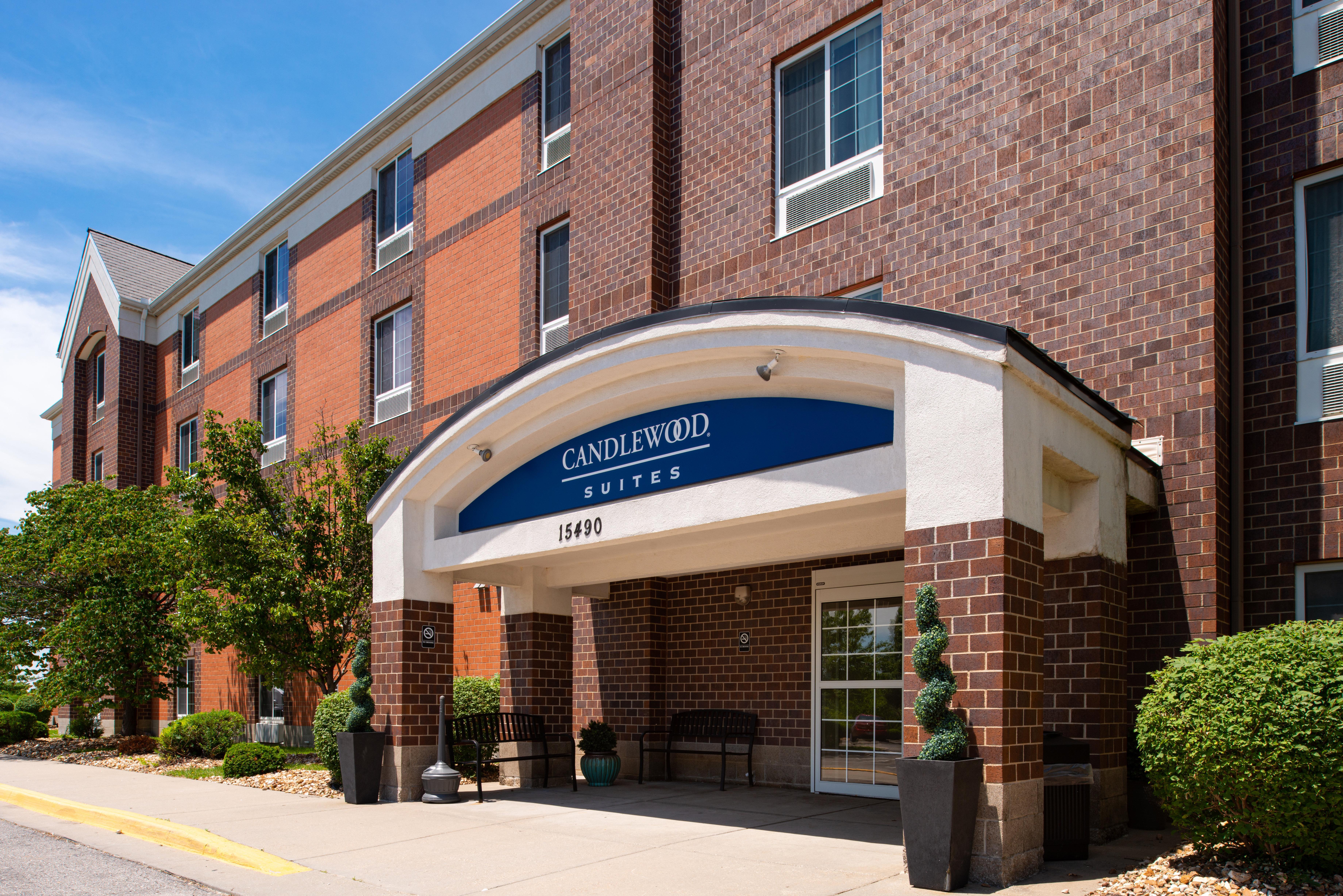 Candlewood Suites Olathe By Ihg Exterior photo